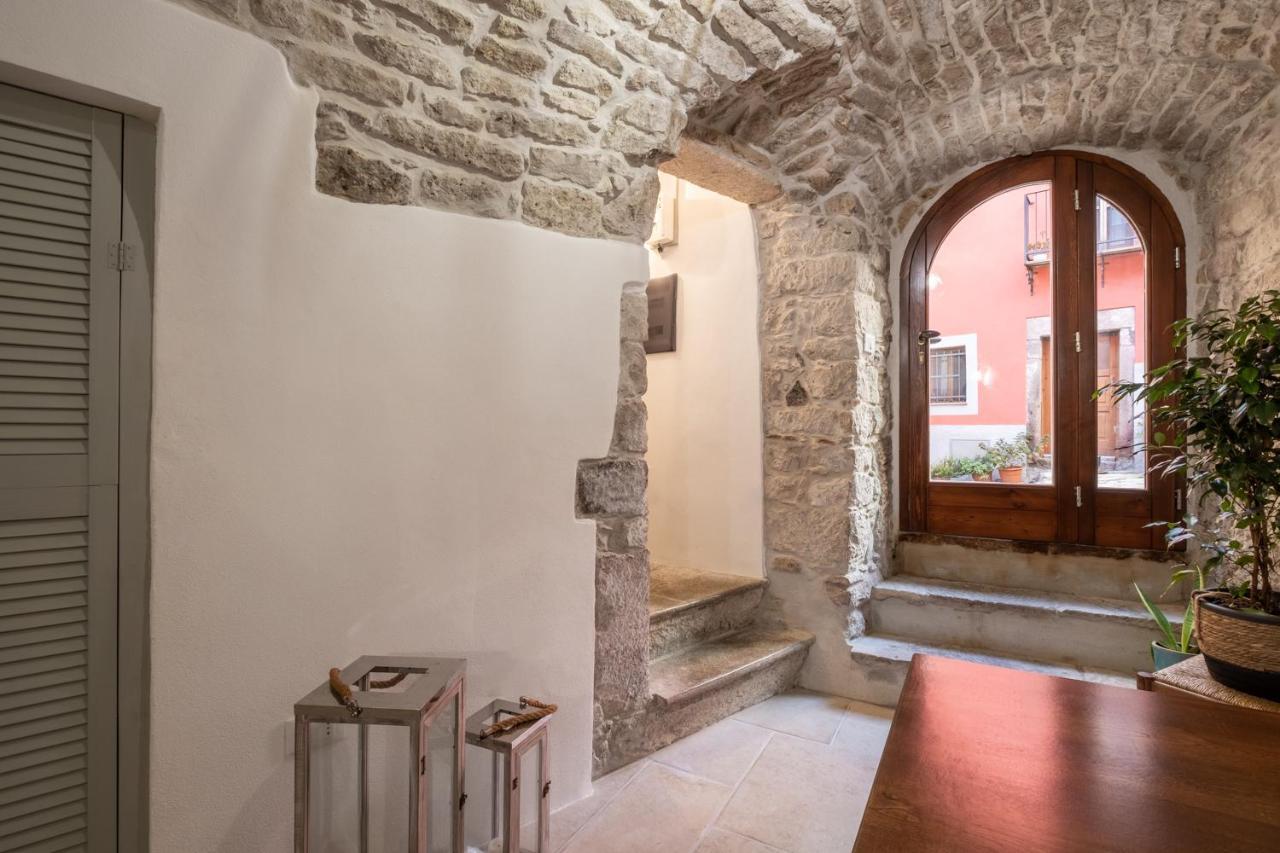 Dimora Sant'Ignazio Guest House Bosa Bagian luar foto