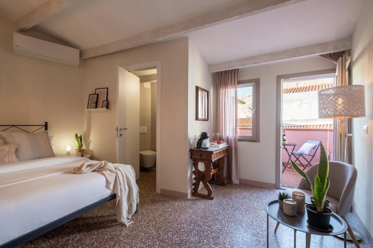 Dimora Sant'Ignazio Guest House Bosa Bagian luar foto
