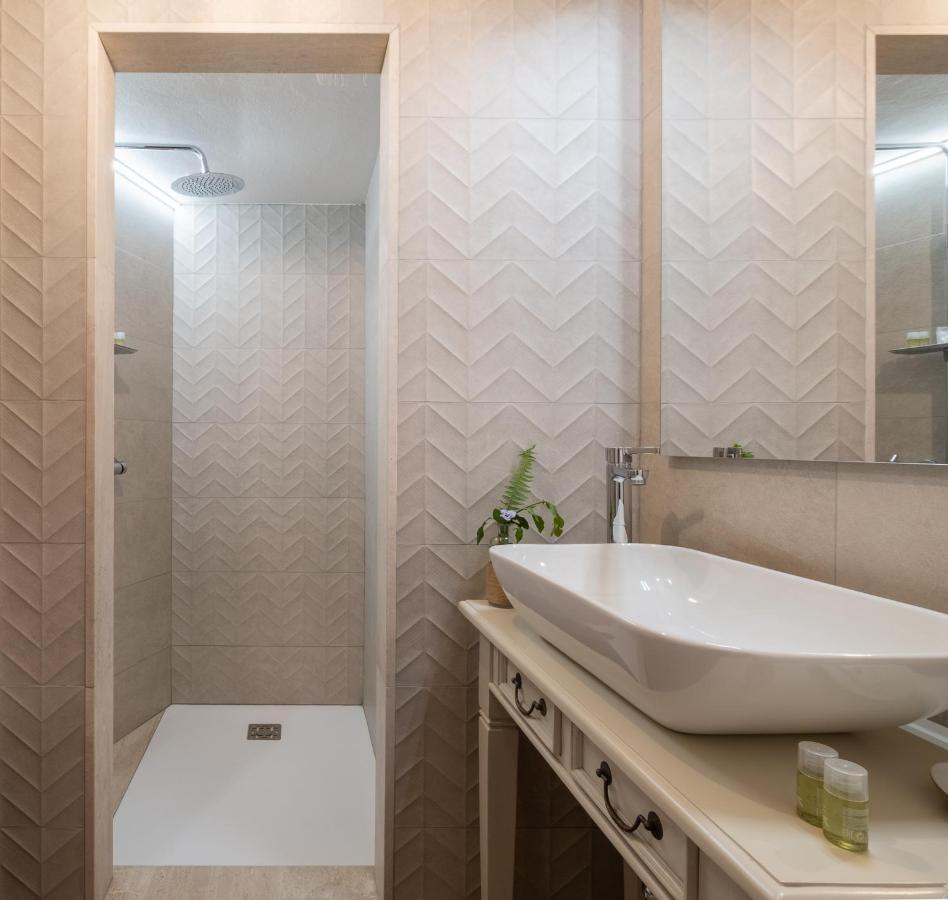 Dimora Sant'Ignazio Guest House Bosa Bagian luar foto