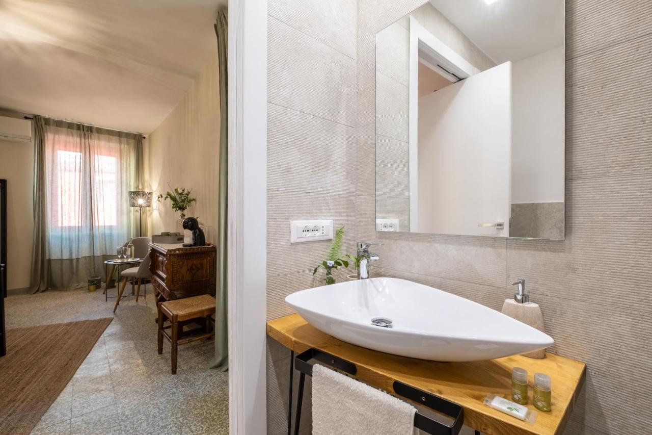 Dimora Sant'Ignazio Guest House Bosa Bagian luar foto