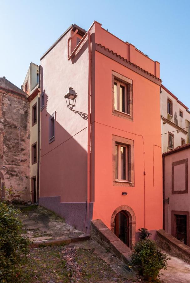 Dimora Sant'Ignazio Guest House Bosa Bagian luar foto
