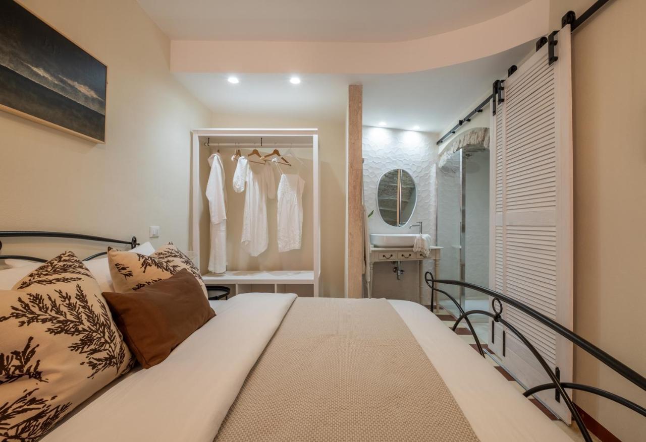 Dimora Sant'Ignazio Guest House Bosa Bagian luar foto